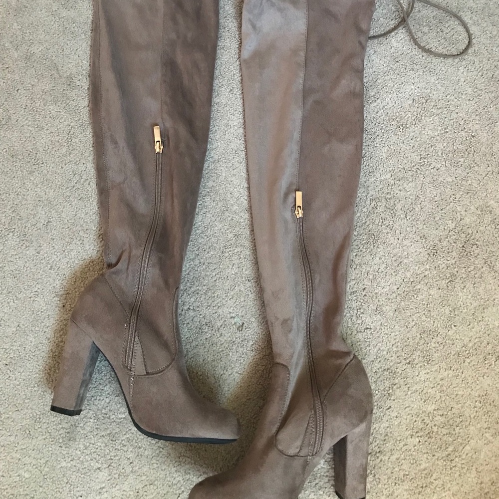 NWT Over the knee/thigh high suede boots